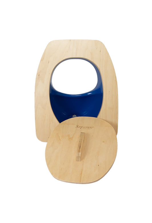 Erotteleva Pikkula puuistuimella sininen